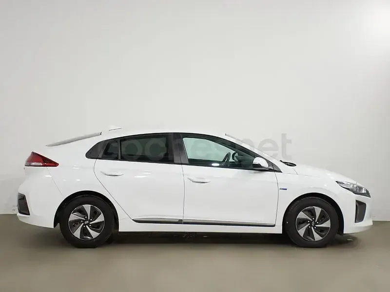 Usado Hyundai Ioniq 141 CV (103 kW) 2019 Blanco Utilitario