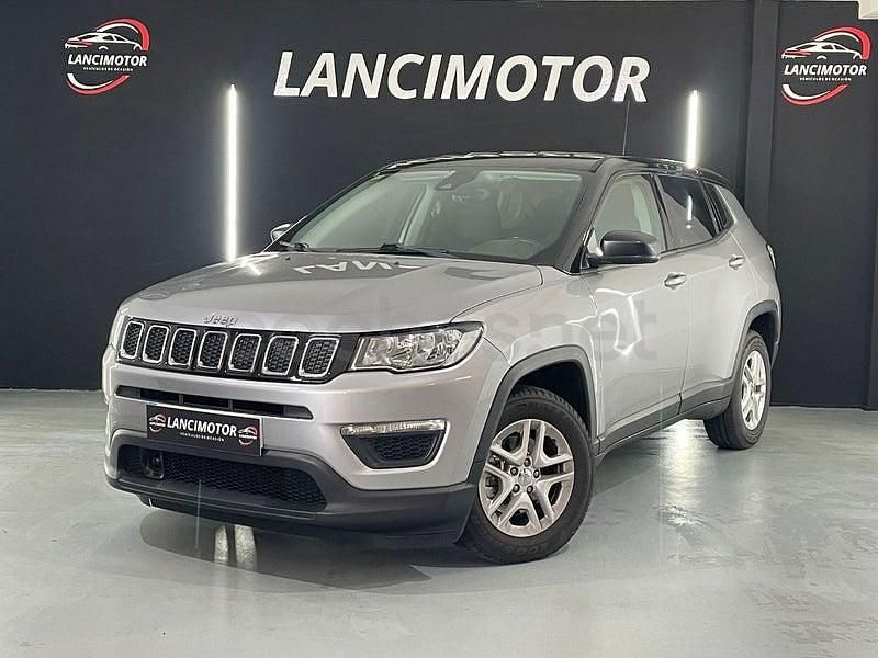 Usado Jeep Compass Longitude 140 CV (102 kW) 2018 Gris / plata SUV