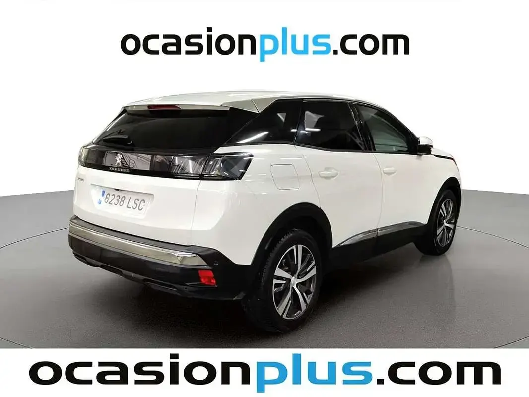 Usado Peugeot 3008 Allure 131 CV (96 kW) 2021 Blanco SUV