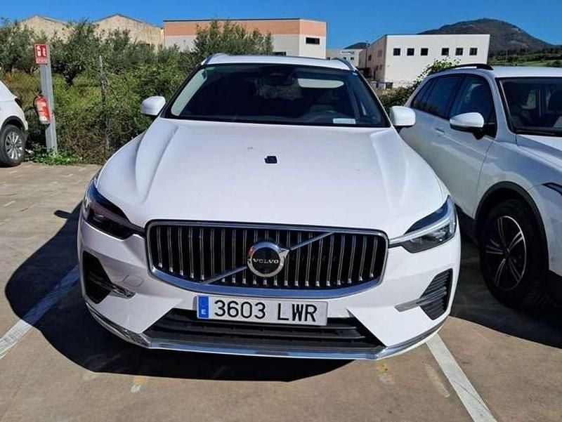 Usado Volvo XC60 Inscription 351 CV (258 kW) 2022 Blanco SUV