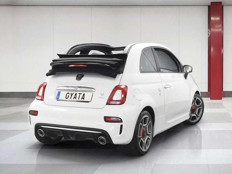 Usado Abarth 595 Turismo 159 CV (116 kW) 2021 Blanco Utilitario