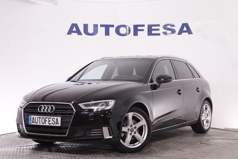 Usado Audi A3 Sportback 110 CV (80 kW) 2016 Negro Utilitario