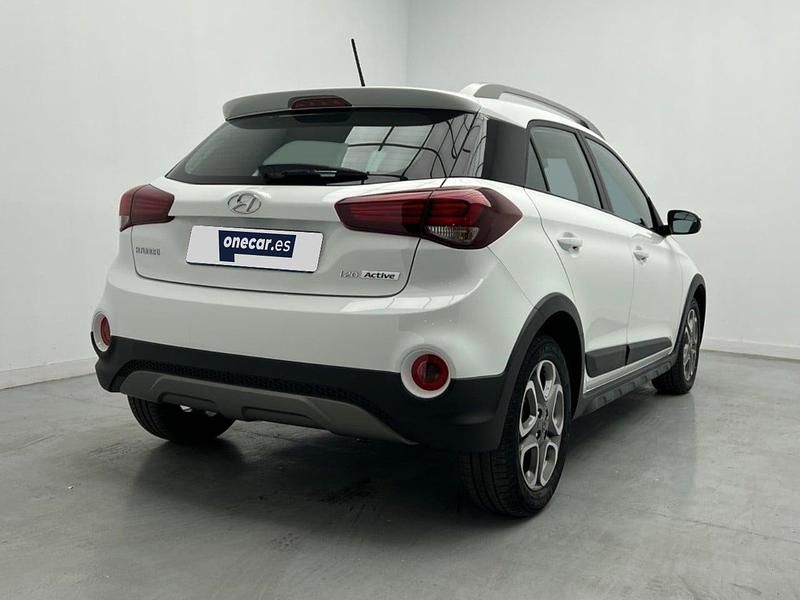 Usado Hyundai i20 Active 100 CV (73 kW) 2020 Blanco Berlina