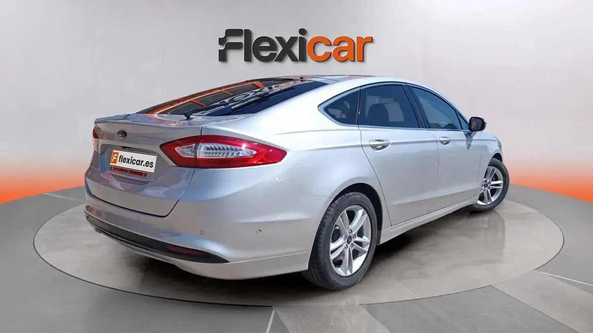 Usado Ford Mondeo ST-Line 160 CV (117 kW) 2017 Gris Berlina