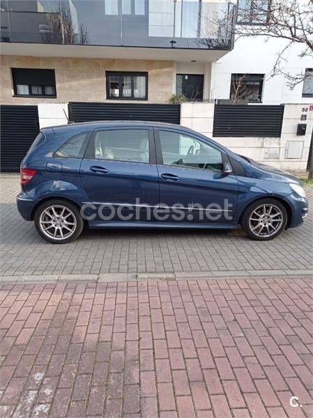 Azul Usado 2011 Mercedes B180 Monovolumen | 5000 € (Buen precio) - Imagen 1/4