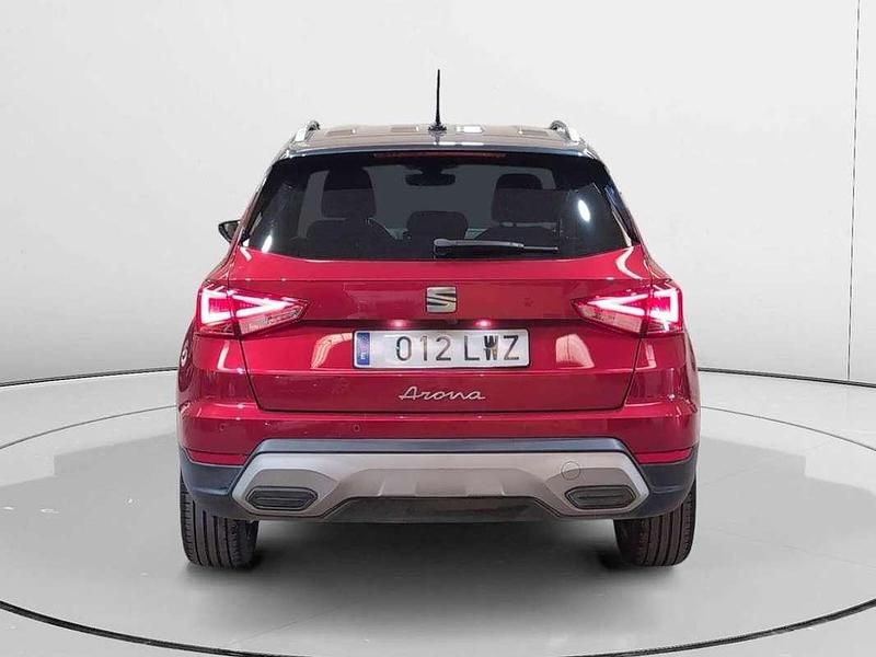 Usado Seat Arona Xperience 111 CV (81 kW) 2022 Rojo SUV