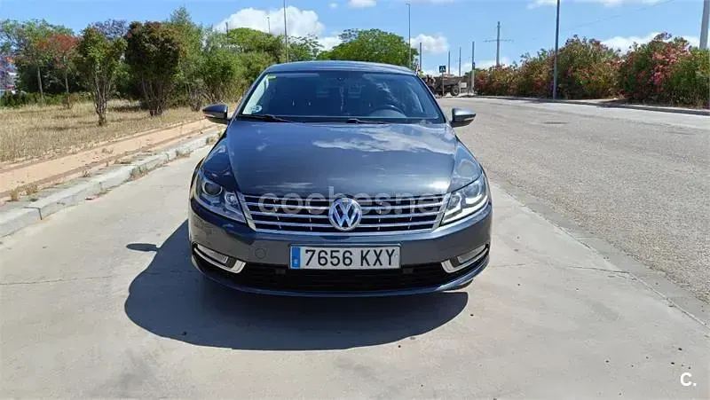 Usado VW CC 140 CV (102 kW) 2014 Gris / plata Berlina