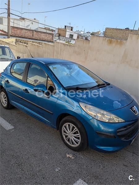 Azul Usado 2007 Peugeot 207 Berlina | 2500 € (Super precio) - Imagen 1/4