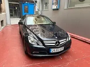 Usado Mercedes E250 Elegance 204 CV (150 kW) 2010 Azul Coupe