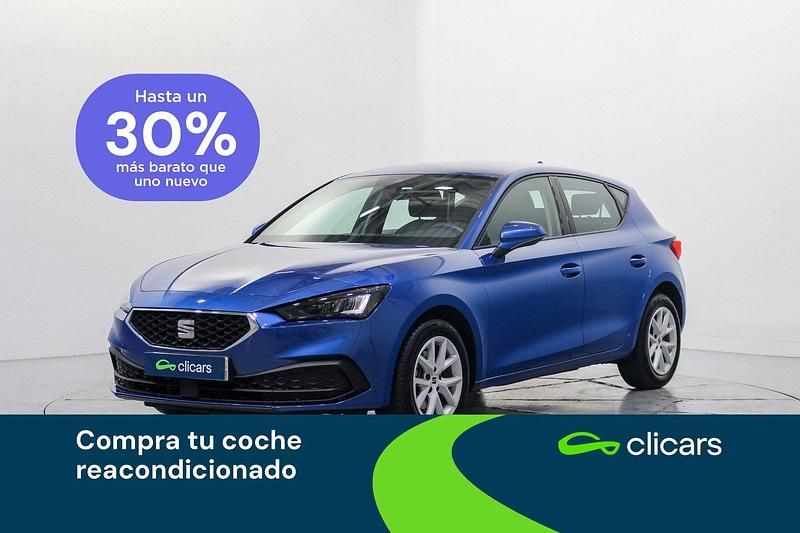 Usado Seat Leon Style 110 CV (80 kW) 2024 Azul Berlina