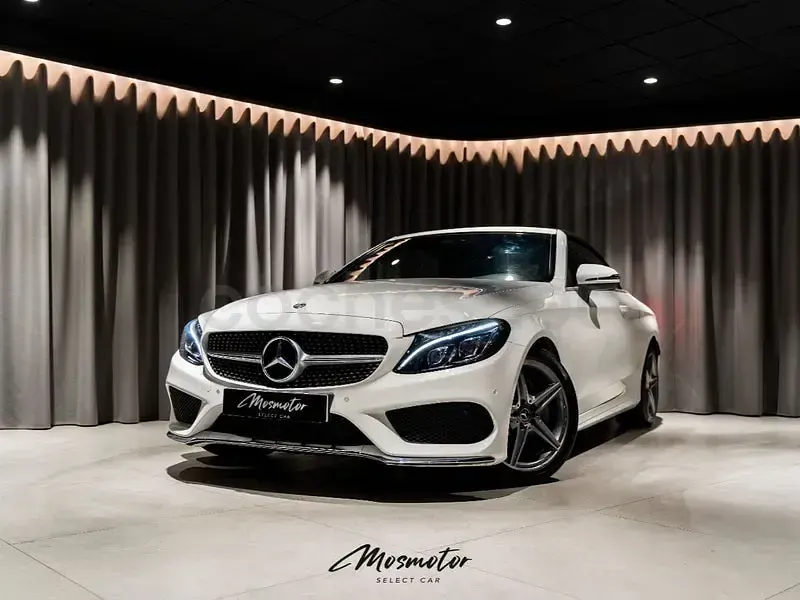 Usado Mercedes C220 194 CV (142 kW) 2018 Blanco Descapotable