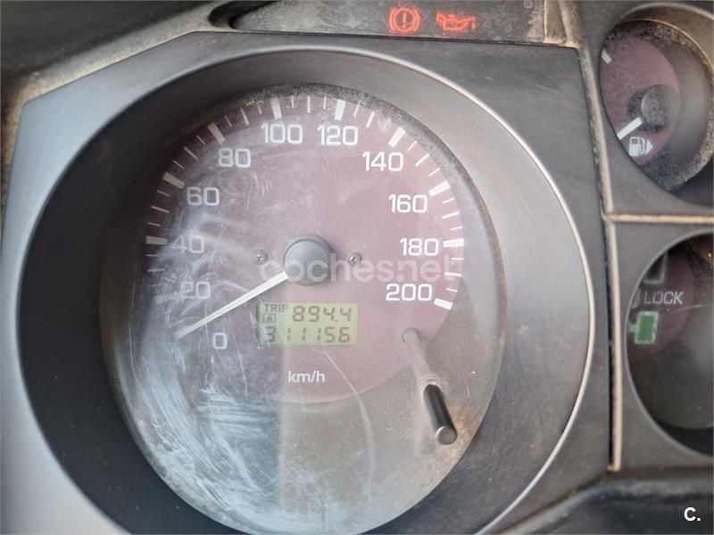 Verde Usado 2003 Mitsubishi Montero SUV | 11.500 € (Precio justo) - Imagen 1/4