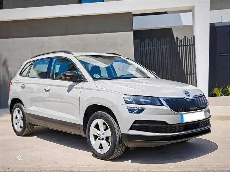 Usado Skoda Karoq 115 CV (84 kW) 2020 Beige SUV