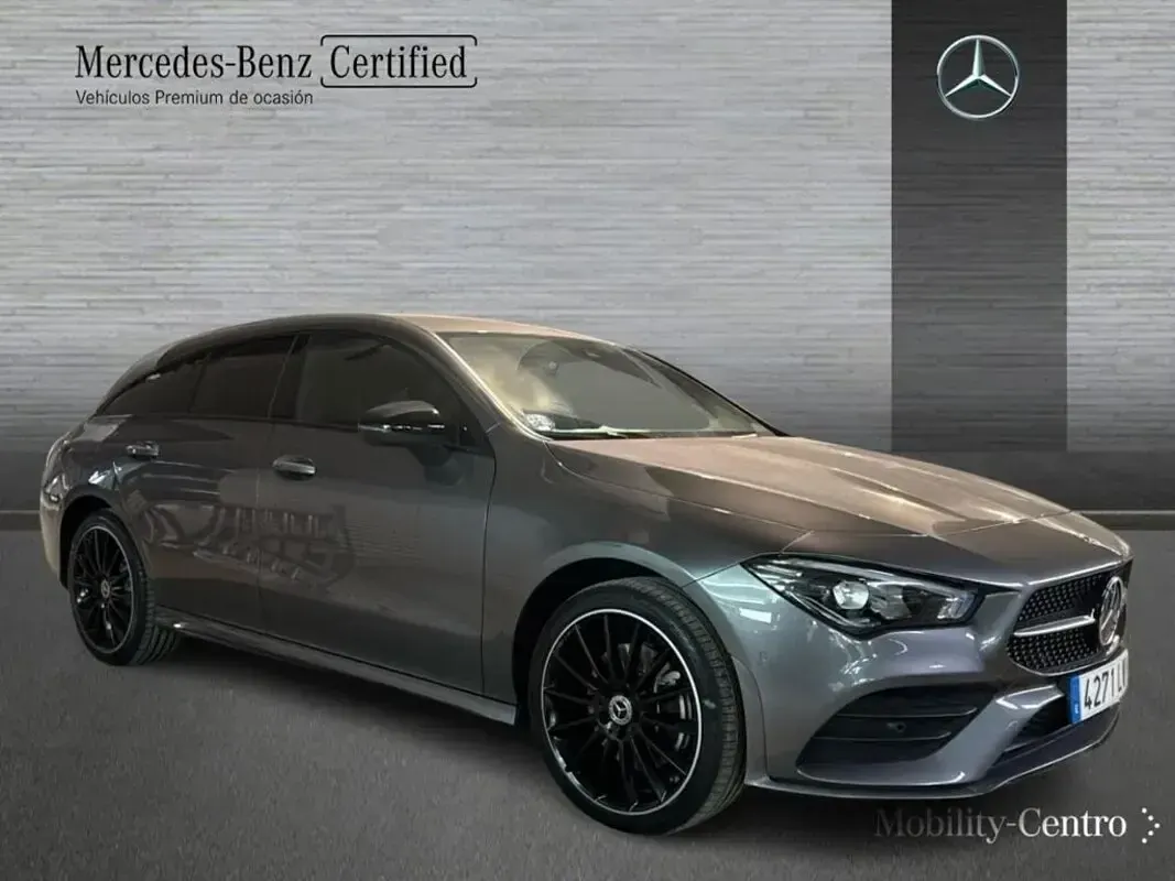Usado Mercedes CLA250e AMG line 160 CV (117 kW) 2022 Mountaingrau  met. Coupe