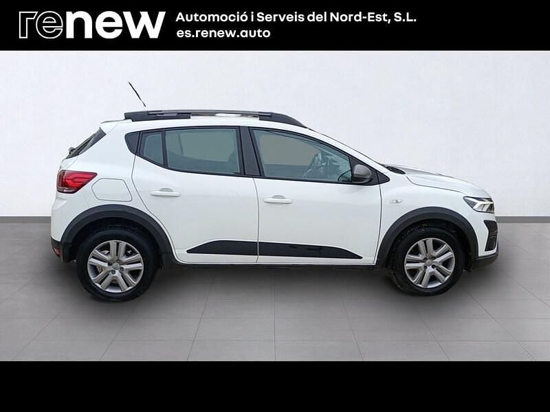Usado Dacia Sandero Expression 100 CV (73 kW) 2023 Blanco Berlina
