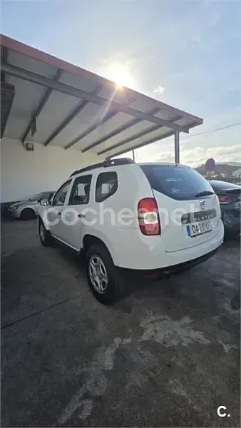 Usado Dacia Duster Lauréate 110 CV (80 kW) 2017 Blanco SUV