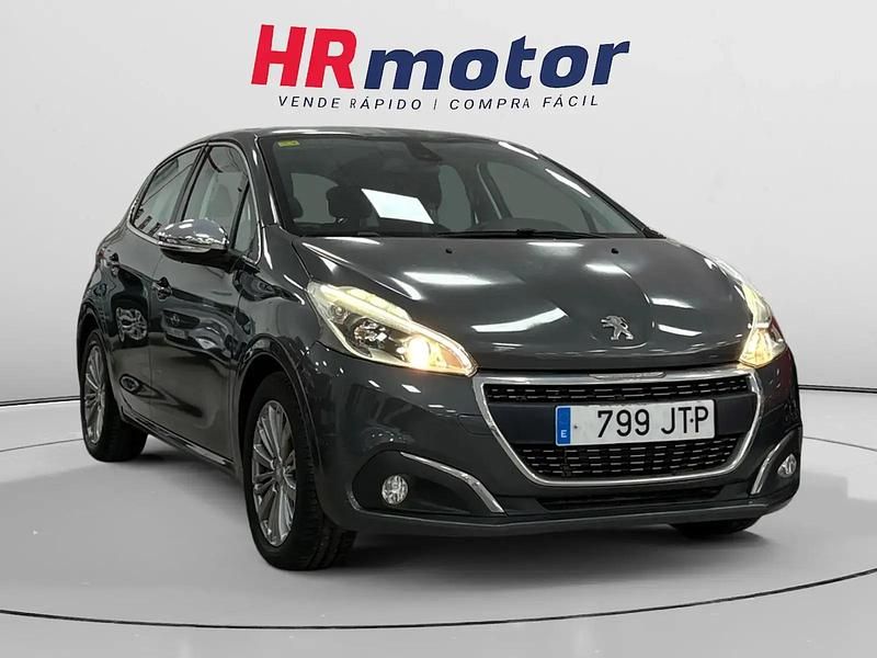 Usado 2016 Peugeot 208 Allure Utilitario | 7790 € (Buen precio) - Imagen 1/4