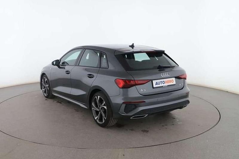 Usado Audi A3 S-Line 151 CV (111 kW) 2023 Gris Berlina