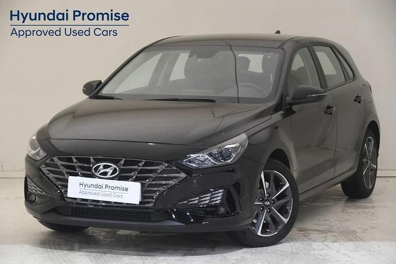Negro Usado 2024 Hyundai i30 | 19.990 € (Precio justo) - Imagen 1/4