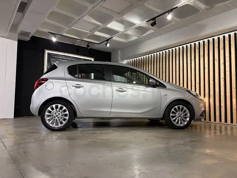 Usado Opel Corsa Selective 90 CV (66 kW) 2019 Gris / plata Utilitario
