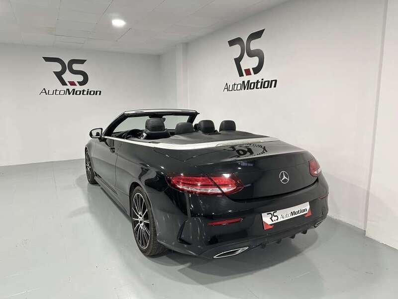 Usado Mercedes C220 170 CV (125 kW) 2016 Negro Descapotable