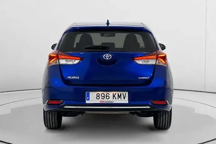 Usado Toyota Auris Hybrid Active 136 CV (100 kW) 2018