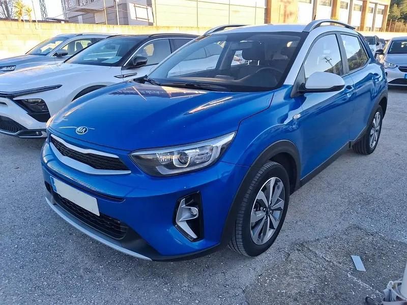 Usado Kia Stonic 100 HP (73 kW) 2021 Azul SUV