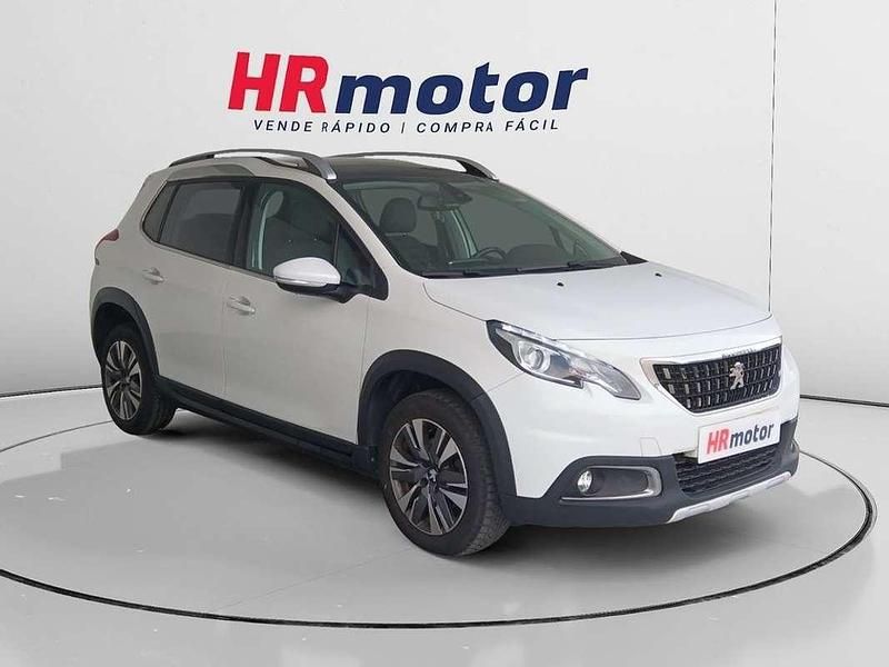 Usado Peugeot 2008 Allure 111 CV (81 kW) 2020 Blanco SUV