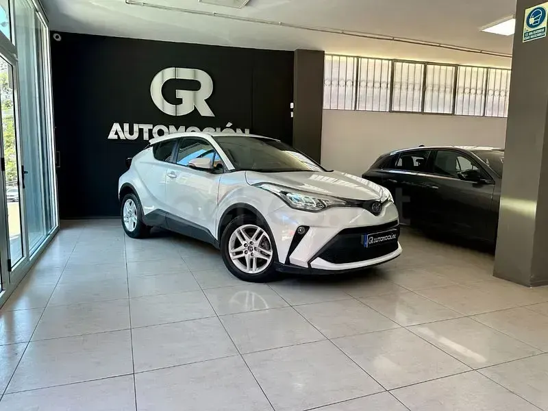 Usado Toyota C-HR Active 122 CV (89 kW) 2022 Blanco SUV