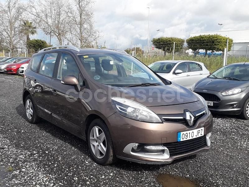 Usado Renault Grand Scénic IV Bose Edition 110 CV (80 kW) 2016 Marrón Monovolumen