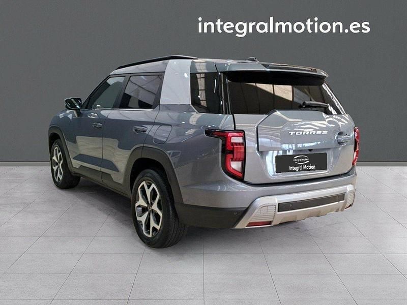 Usado Ssangyong (KGM) Torres 163 CV (119 kW) 2024 Gris SUV
