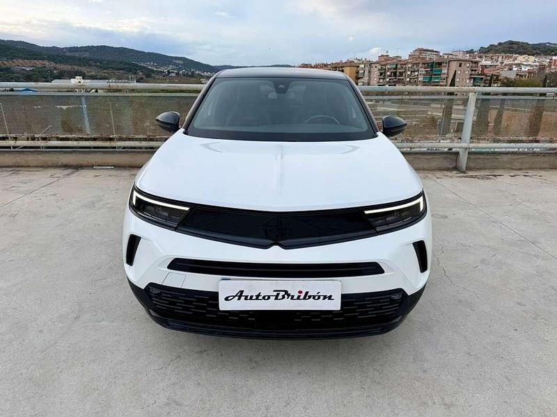 Usado Opel Mokka GS Line 110 CV (80 kW) 2022 Blanco SUV