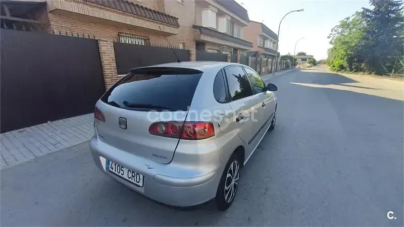 Usado Peugeot 508 SW Active 140 CV (102 kW) 2015 Negro Familiar