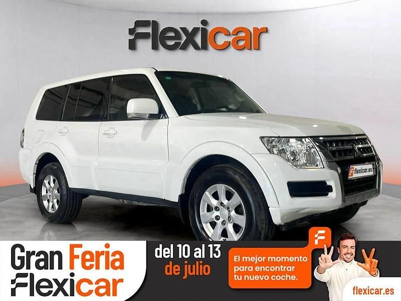 Blanco Usado 2017 Mitsubishi Montero Spirit SUV | 29.990 € (Caro) - Imagen 1/2