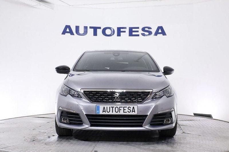 Usado Peugeot 308 GT-line 130 CV (95 kW) 2018 Plateado Utilitario