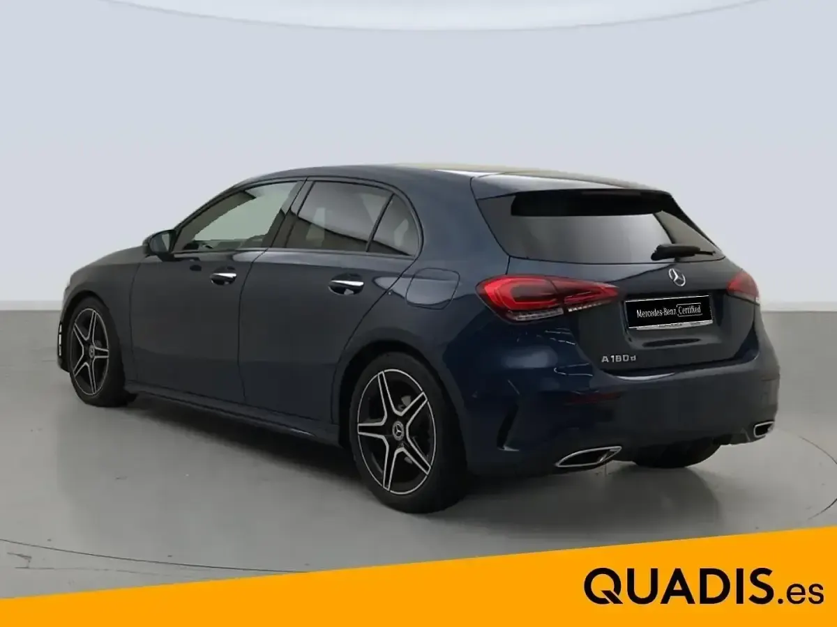 Usado Mercedes A180 116 CV (85 kW) 2022 Azul