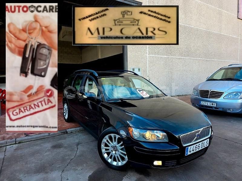 Negro Usado 2005 Volvo V50 Summum Familiar | 3595 € (Precio justo) - Imagen 1/4