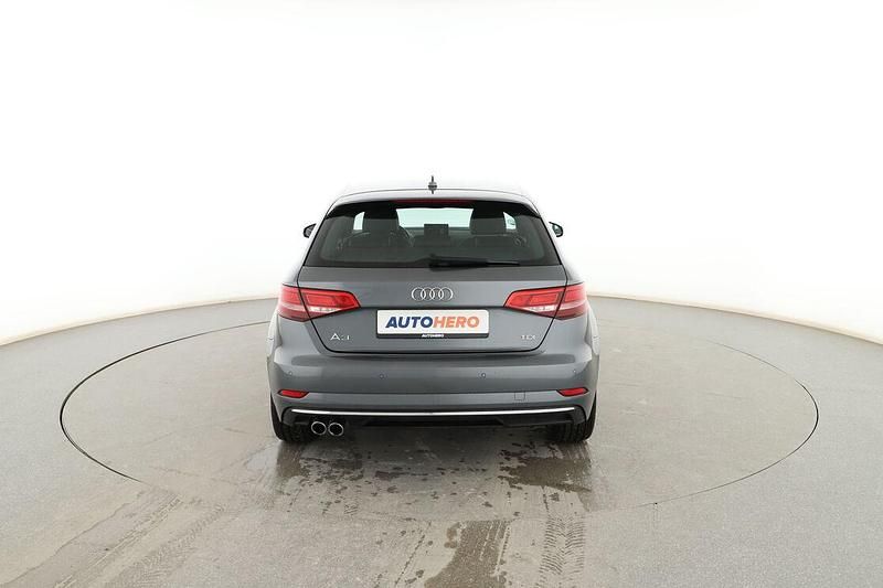 Usado Audi A3 Sportback Design 150 CV (110 kW) 2016 Gris Utilitario