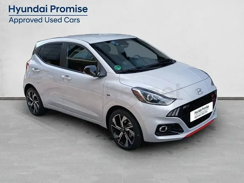 Nuevo Hyundai i10 N Line 79 CV (58 kW) 2025 Gris / plata Utilitario