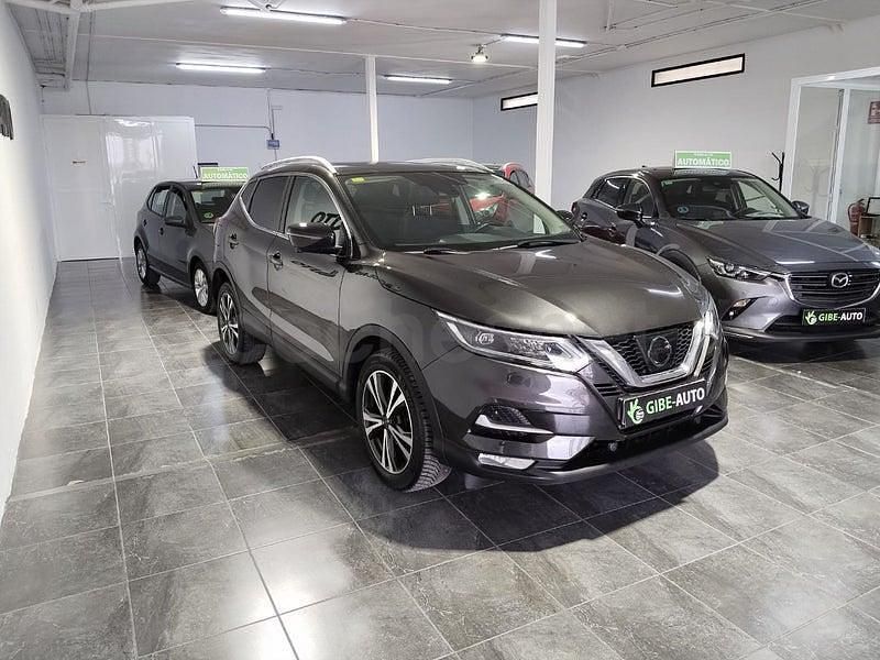 Usado Nissan Qashqai Tekna 115 CV (84 kW) 2018 Negro SUV