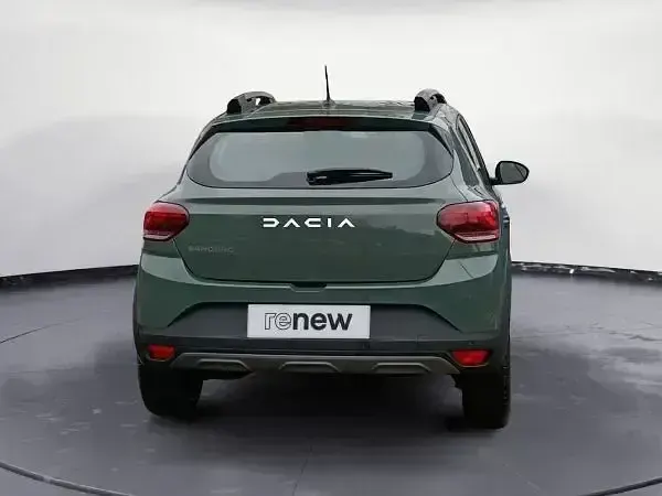Usado Dacia Sandero Essentiel 101 CV (74 kW) 2023 Otro Berlina
