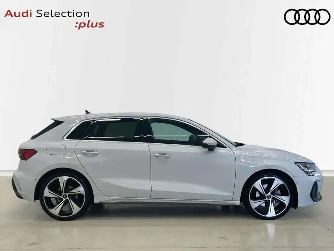 Usado Audi A3 Sportback S-Line 150 CV (110 kW) 2025 Blanco Utilitario