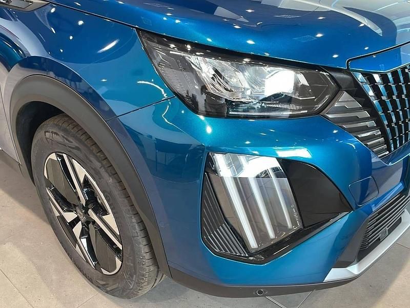 Usado Peugeot 2008 Allure 100 CV (73 kW) 2025 Azul SUV