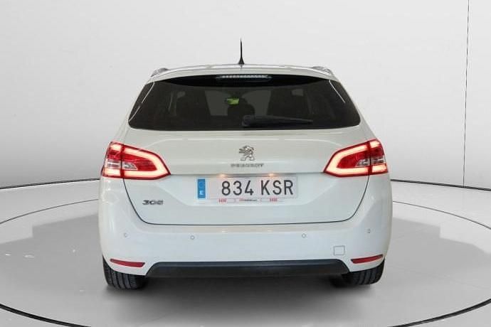 Usado Peugeot 308 Allure 131 CV (96 kW) 2018
