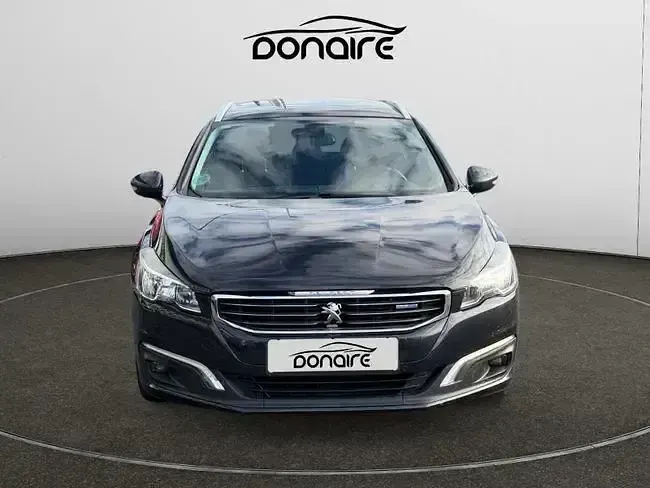 Usado Peugeot 508 SW Allure 150 CV (110 kW) 2016 Negro Familiar
