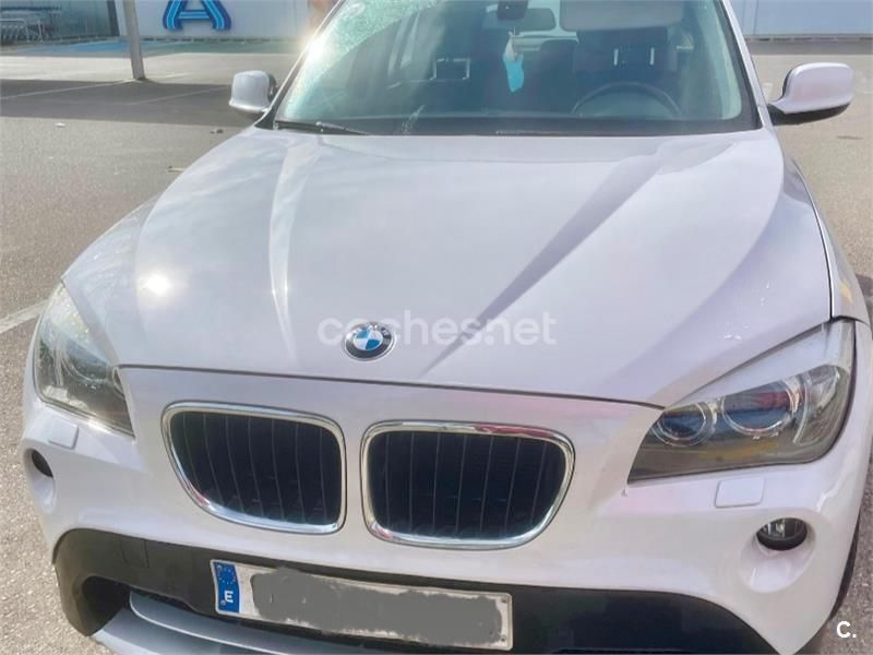 Blanco Usado 2011 BMW X1 SUV | 8500 € (Precio justo) - Imagen 1/4