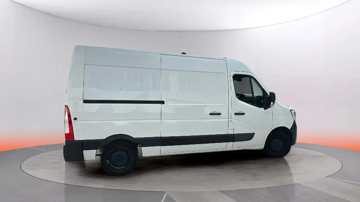 Usado Renault Master 135 CV (99 kW) 2020 Blanco Monovolumen