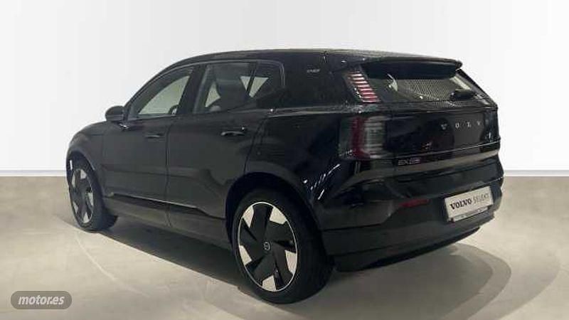 Usado Volvo EX30 Plus 200 kW (272 CV) 2025 Negro SUV