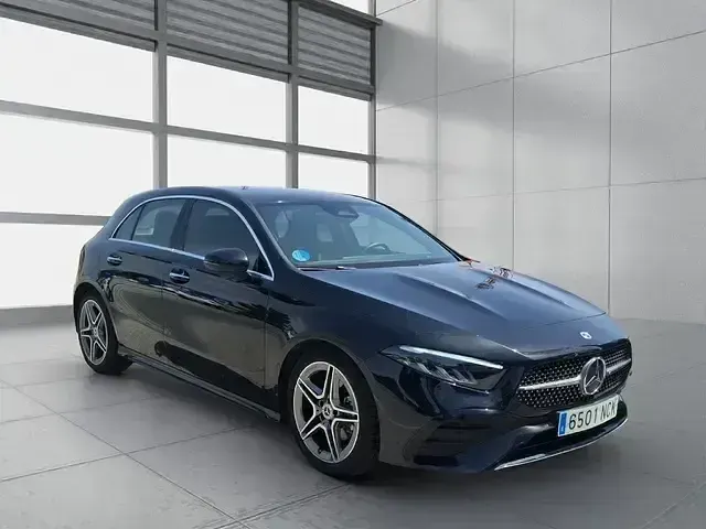 Usado Mercedes A180 136 CV (100 kW) 2025 Negro