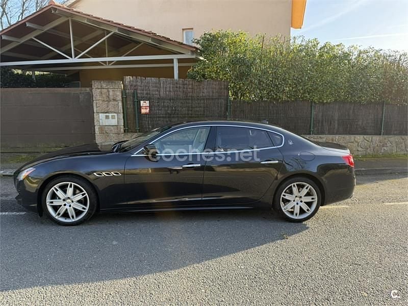 Usado Maserati Quattroporte 410 CV (301 kW) 2014 Negro Berlina
